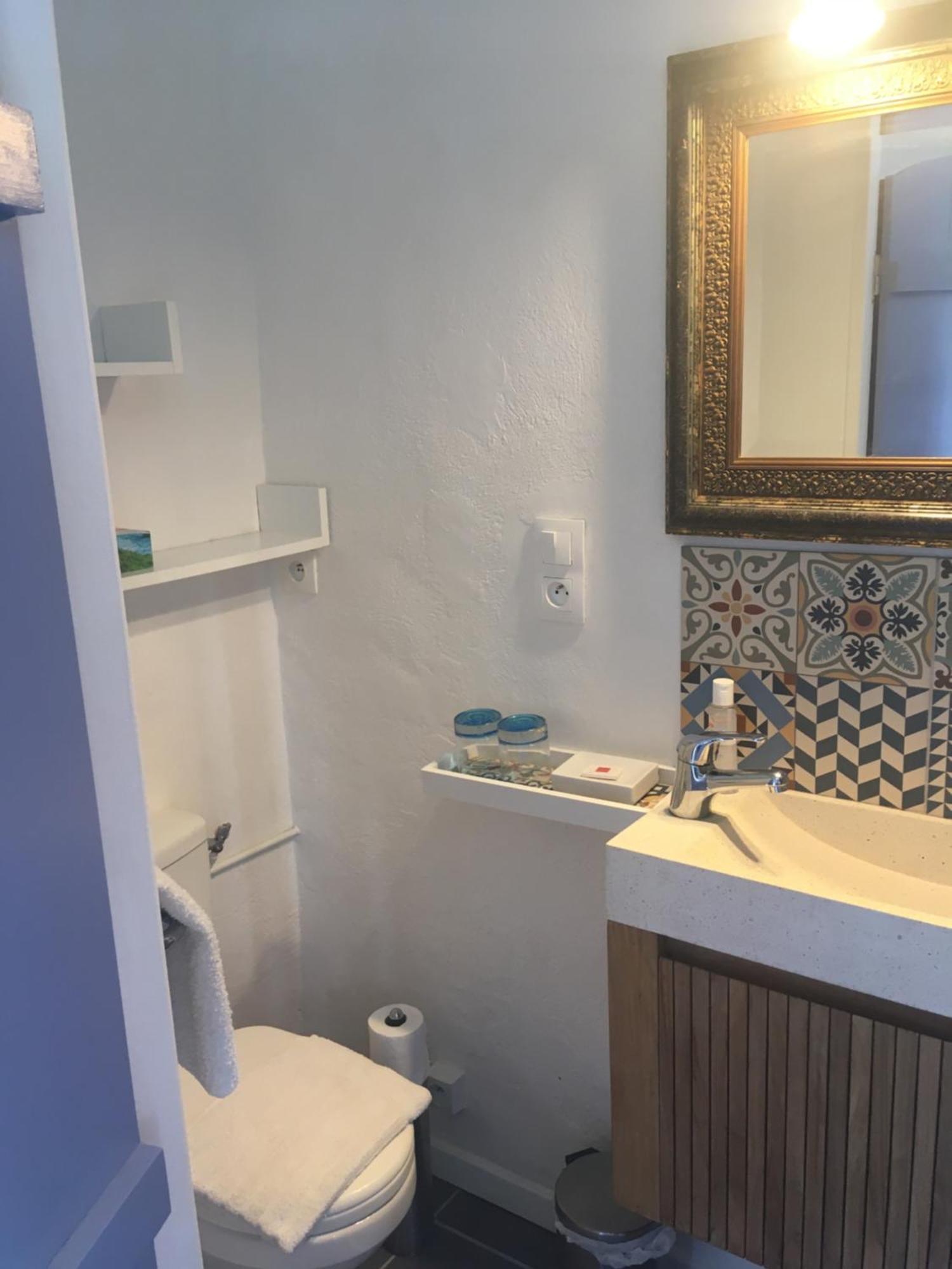 Le Buzet Bleu Bed & Breakfast Noirmoutier-en-l'Ile Luaran gambar