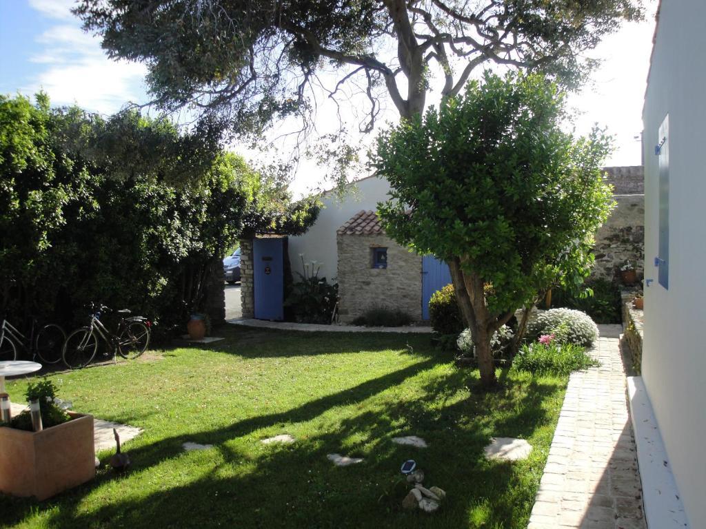 Le Buzet Bleu Bed & Breakfast Noirmoutier-en-l'Ile Luaran gambar
